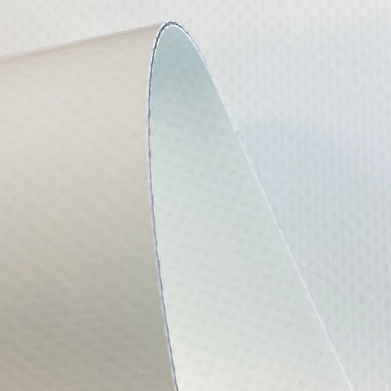 لماذا يعد نسيج خيمة التعتيم فعالاً للغاية في التحكم في الضوء وحمايته؟